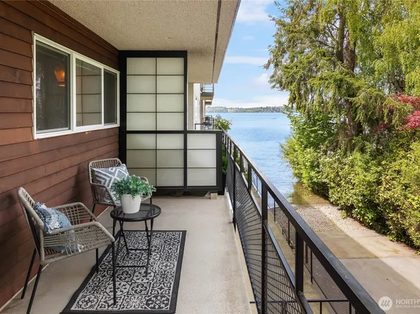 6201 Lake Washington Boulevard NE #208, Kirkland, WA 98033