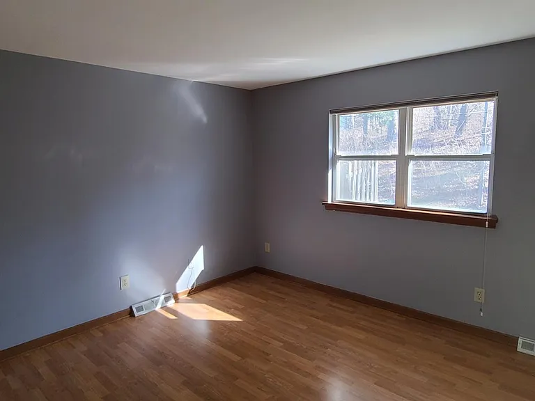 20B Waterford Ave — Photo 12