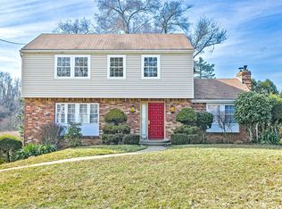 1983 Oblock Rd, Pittsburgh, PA 15239