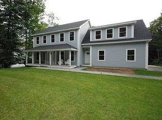 49 Oxford Woods Dr, Falmouth, ME 04105