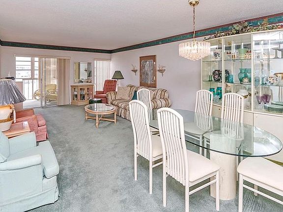 4th image of 4908 38th Way S APT 200