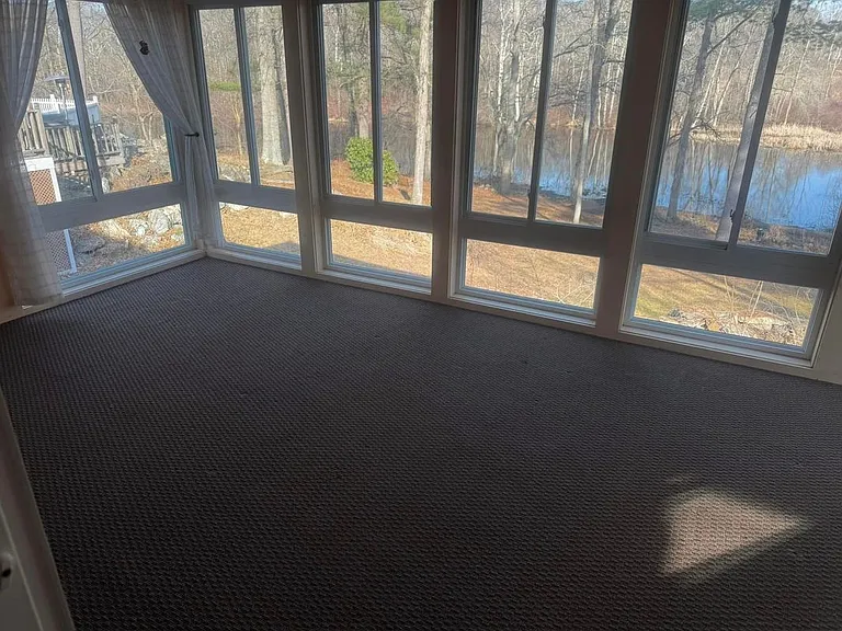 46 Kenney Rd — Photo 2