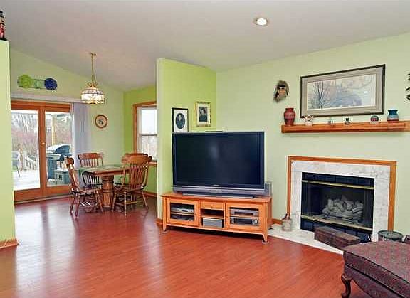 4th image of 893 Stag Thicket Ln