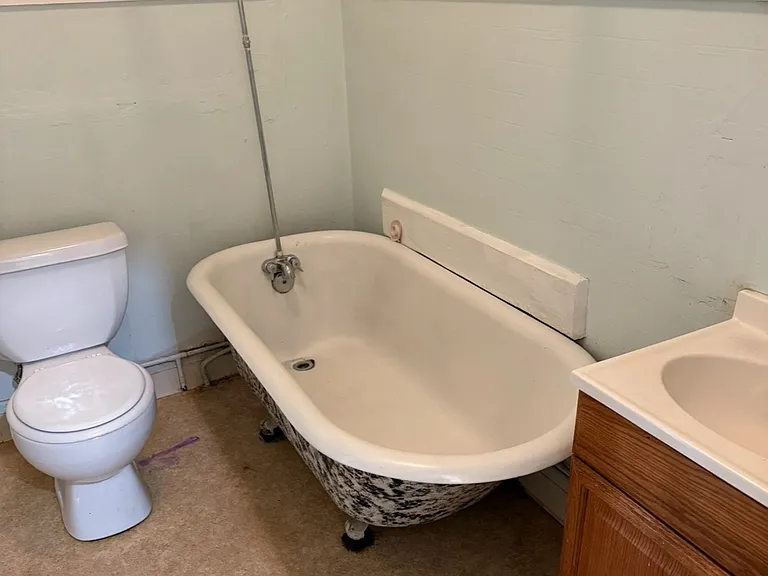 Clearview Dr — Photo 13