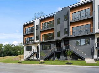 3265 Memorial Dr, Decatur, GA 30032