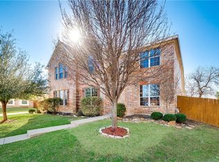 7413 High Point Dr, Sachse, TX 75048