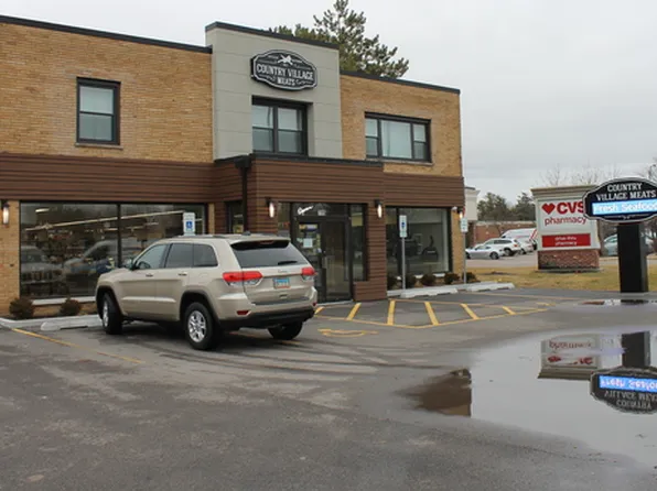 715 E State St #204, Geneva, IL 60134