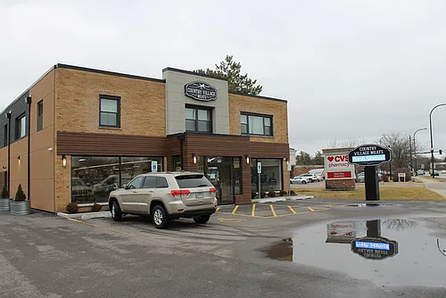 715 E State St #204 Photo 1