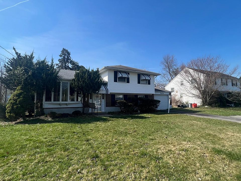 1st image of 41 Longwood Dr