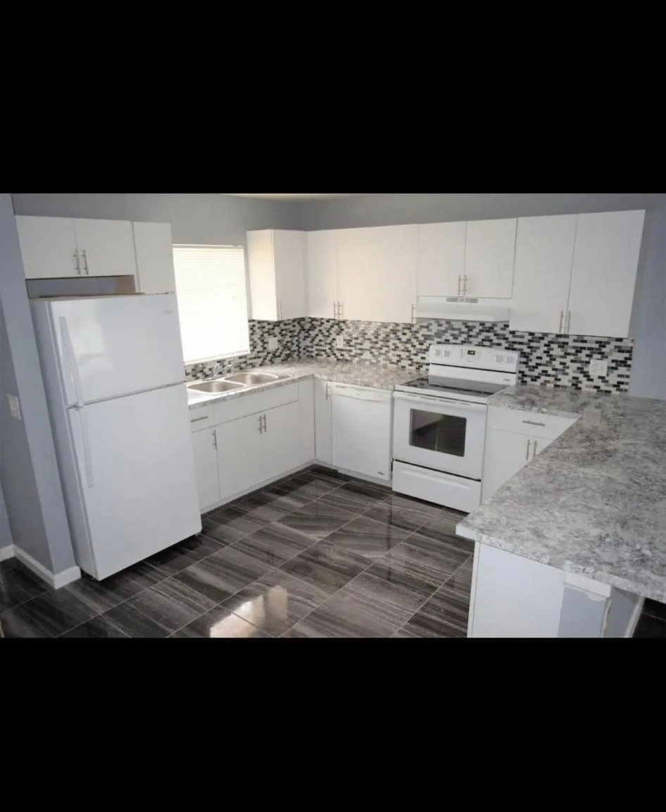 2 bed, 1188 sqft, $1,450 — Photo 1