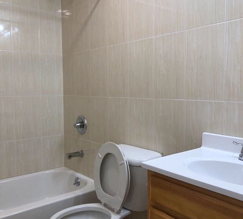 2nd image of 11-40 127th St #2