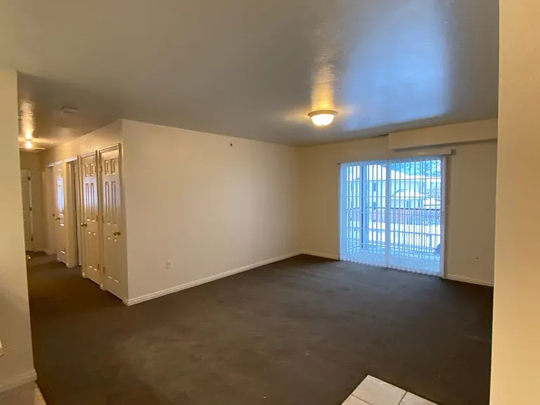 1693 N 400 W — Photo 7