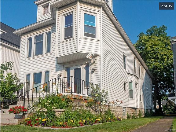 3rd image of 2528 Main St #1