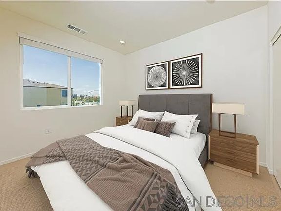 5th image of 5494 Seacliff Pl #58