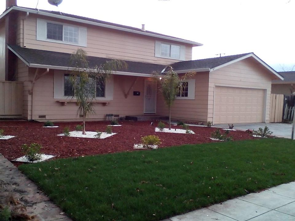 1st image of 1420 Yosemite Dr
