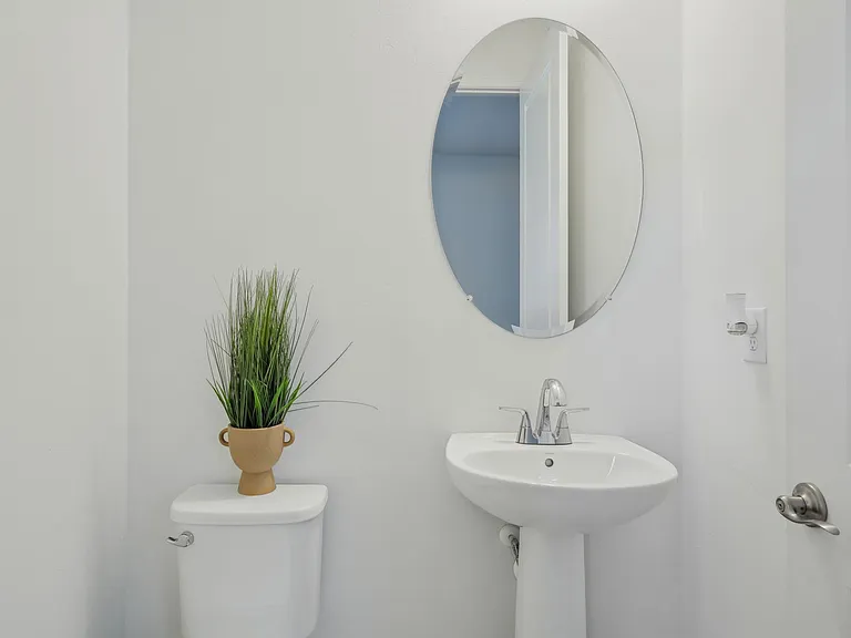Juniper Pointe Townhomes — Photo 16