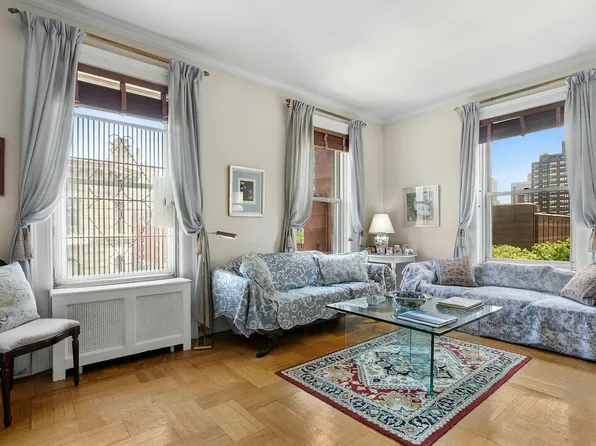 1326 Madison Avenue 51A image 2 of 12