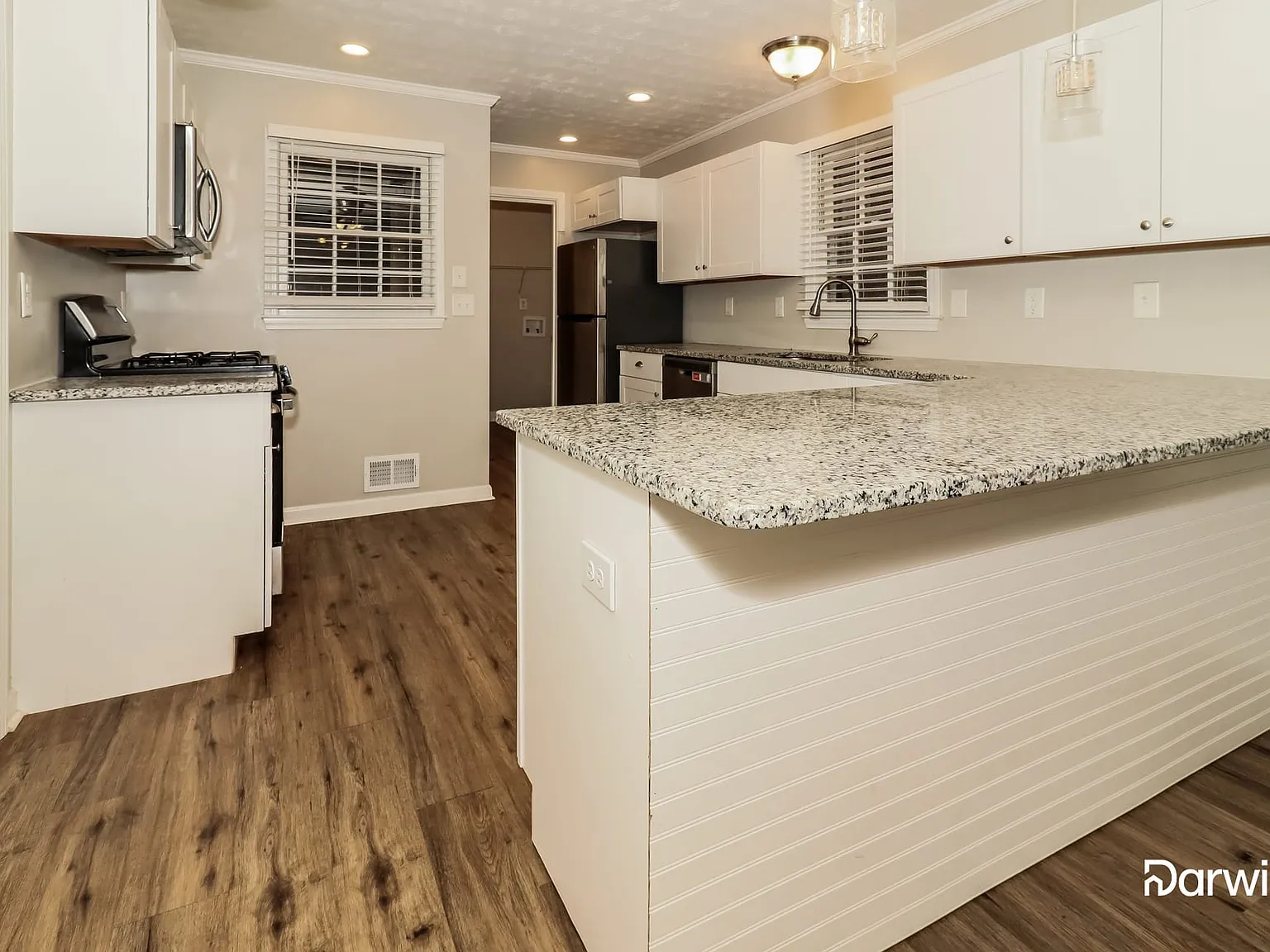 4 bed, 2.0 bath, 1545 sqft, $2,199 — Photo 4