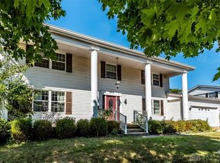 625 Sharon Dr, Fairborn, OH 45324