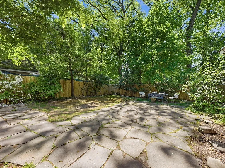 232 Riveredge Rd — Photo 42