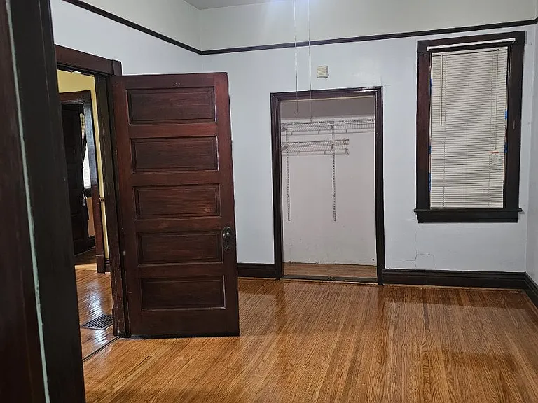 1511 Texas Ave — Photo 4