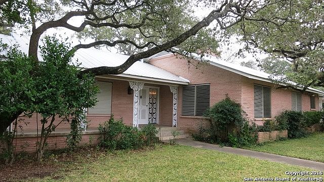 1st image of 218 Primrose Pl