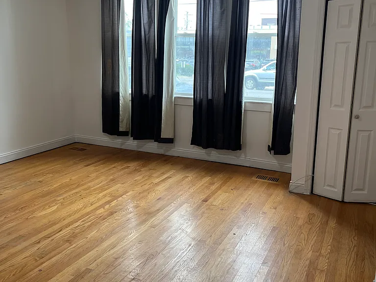 1716 W Cermak Rd #1 — Photo 18