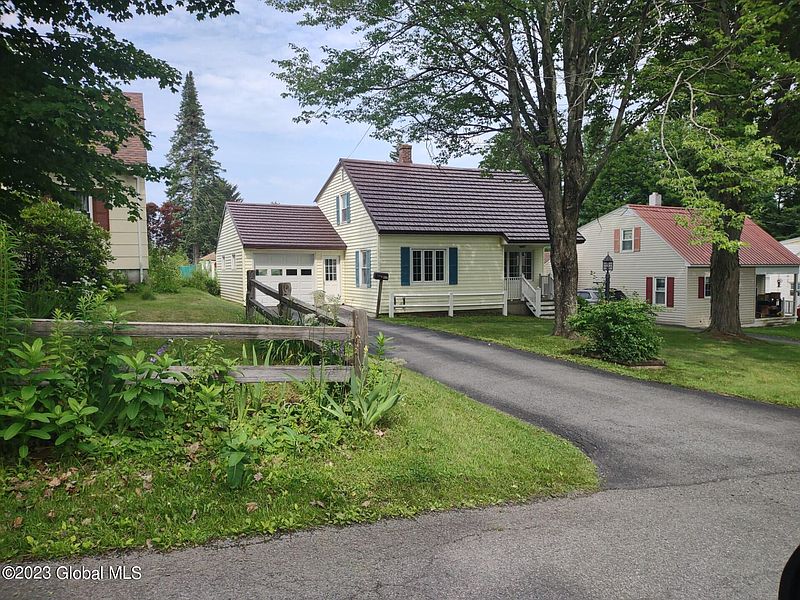 2nd image of 107 McKinley Avenue