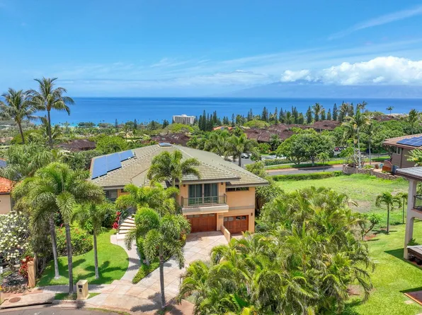 212 Hakui Pl, Lahaina, HI 96761
