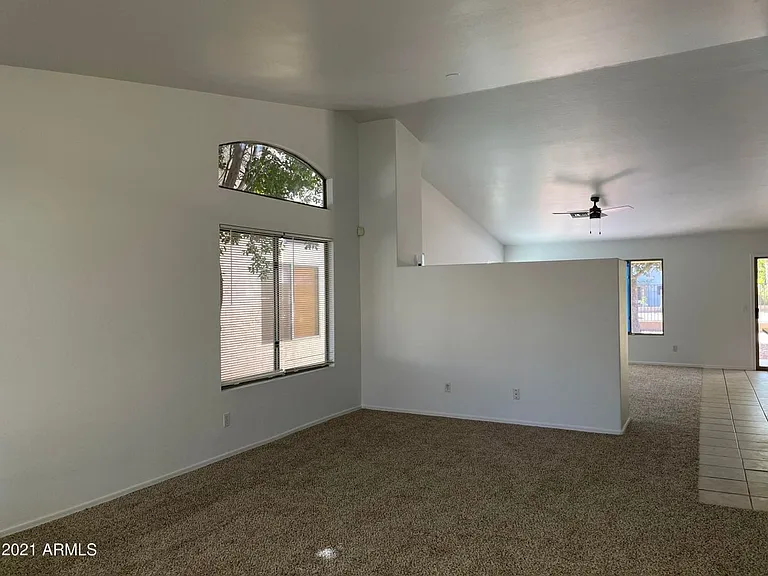15969 W Madison St — Photo 5