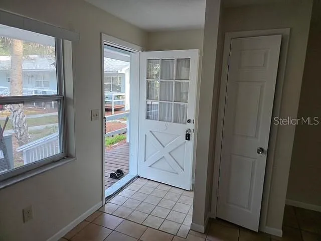 333 Lagoon Dr #5 — Photo 7