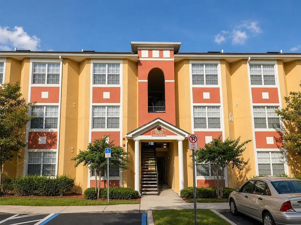 2 bed, 2.0 bath, 999 sqft, $1,650 — Photo 1