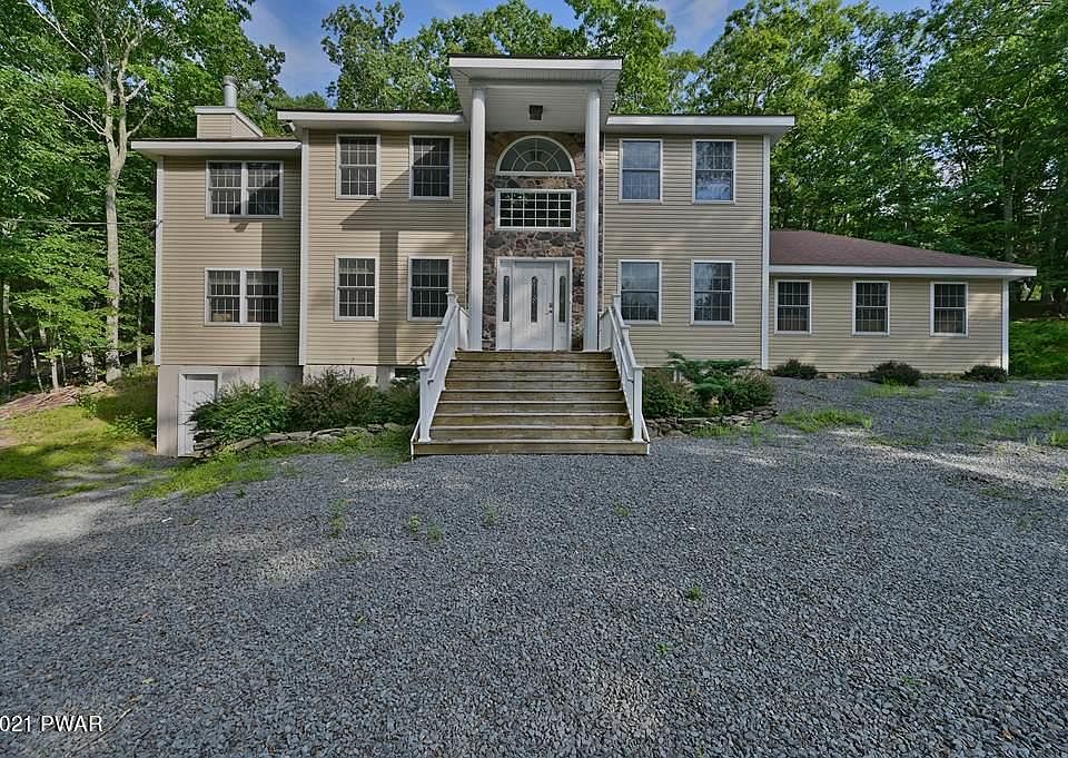 1st image of 109 Horseshoe Ct