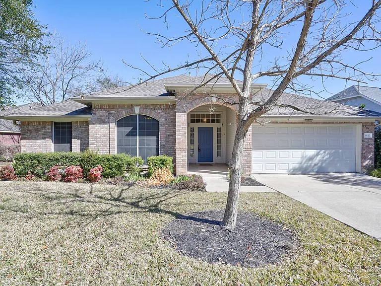 9137 Fainwood Ln — Photo 1