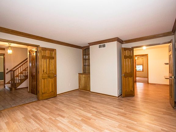 5th image of 1212 Broken Bow Ct