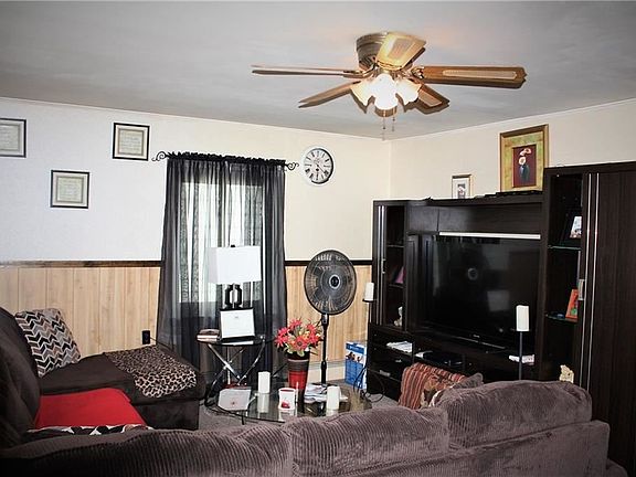 3rd image of 44 E Pine St