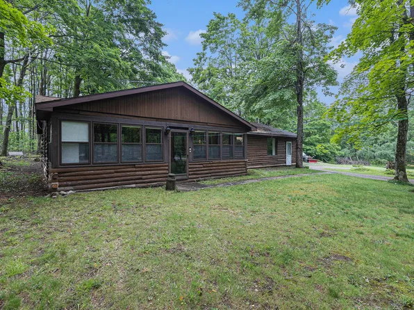 5455 Hayes Tower Rd, Gaylord, MI 49735