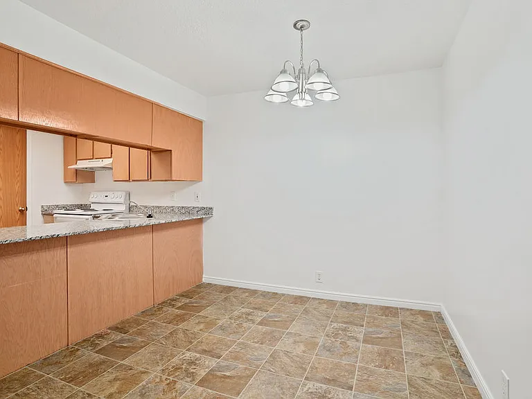 Stonebridge Apartments — Photo 4