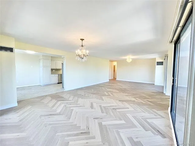 12 Bond St #5B — Photo 8