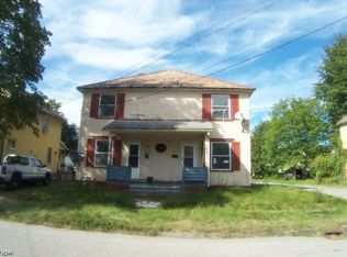 314 E Clark St #316, East Palestine, OH 44413