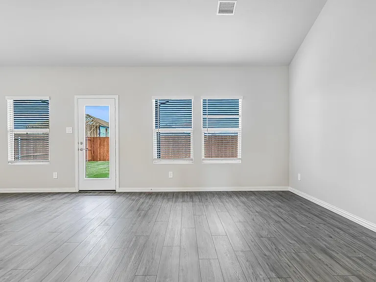 2256 Bellatrix Dr — Photo 7