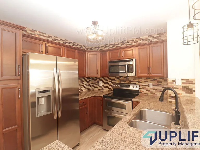 5402 Balboa Arms Dr #305 — Photo 1