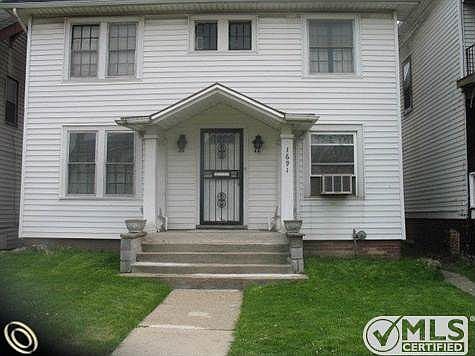 1691 W. Euclid.JPG