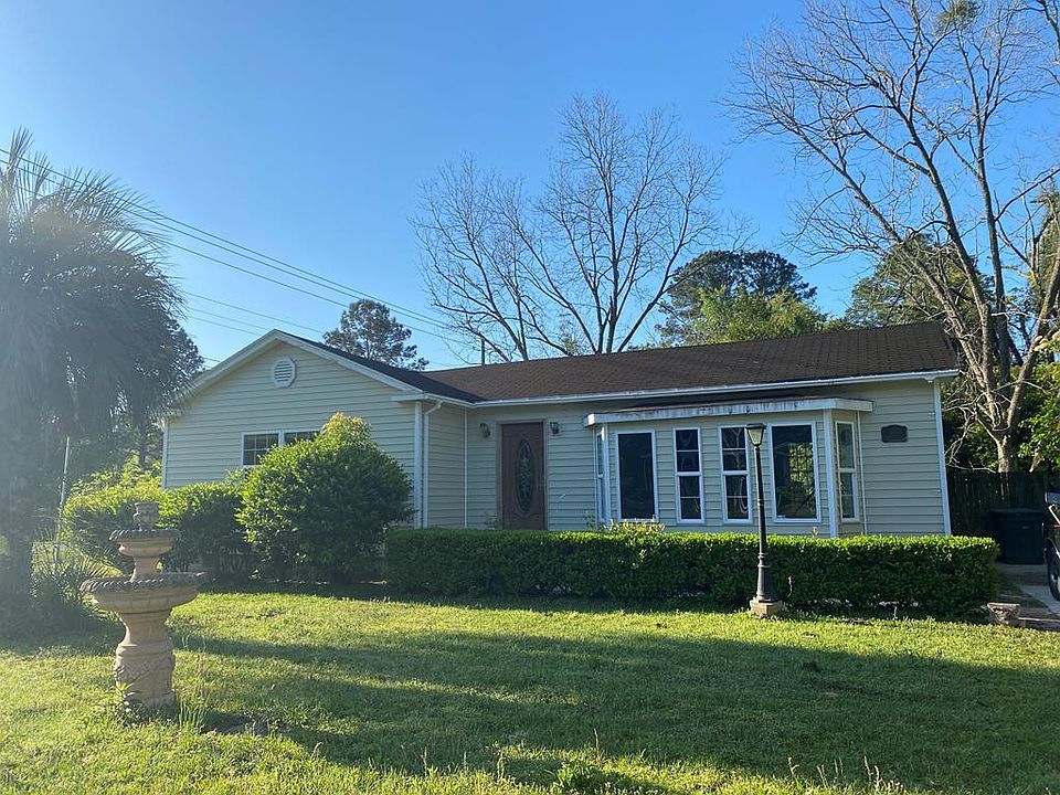 1st image of 827 Lausanne Dr