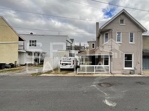118 S Harrison Ave Photo 1