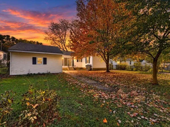 3516 Harding Rd, Jackson, MI 49203