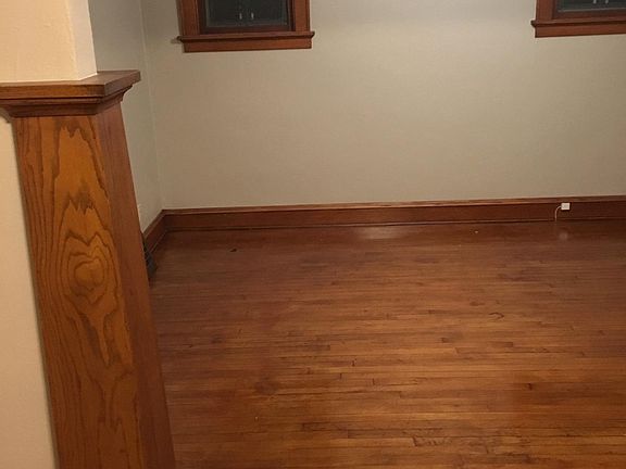 3rd image of 3957 E Barnard Ave