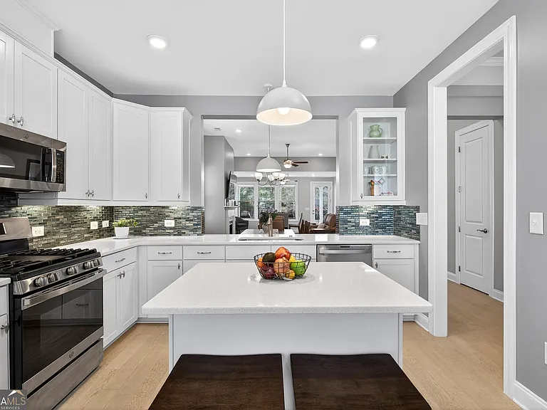 133 Iron Oak Dr — Photo 9