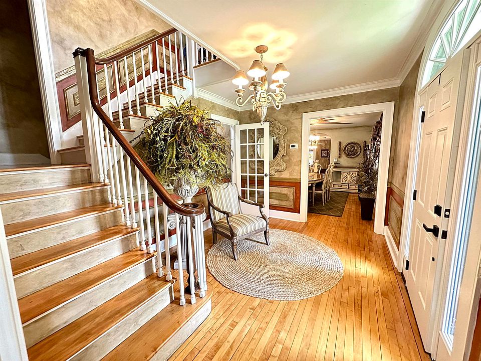 509 Country Club Dr, Ashland, KY 41101 Zillow