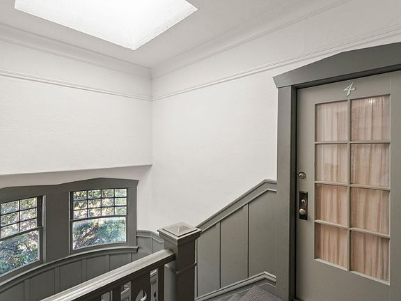 4th image of 1200 Castro St APT 4